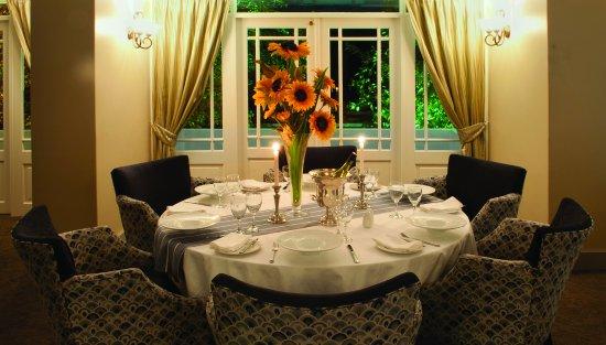 Vincent's Restaurant & Bar