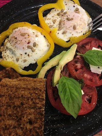 Nomada Organics & Gourmet