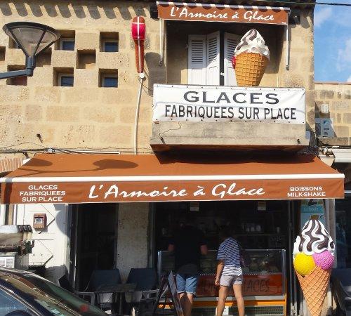 L'Armoire A Glace