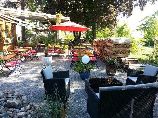 ZEPP Restaurant Bar Lounge