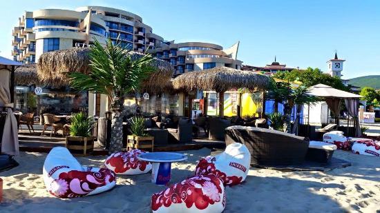 Fiesta Beach bar