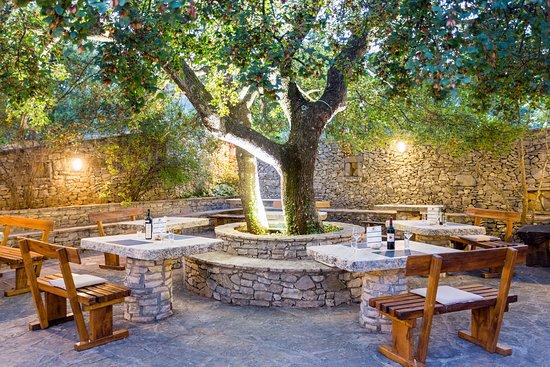 Restaurant & Bar Nono Ban