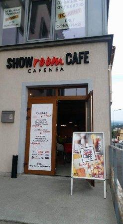 Showroom Cafe