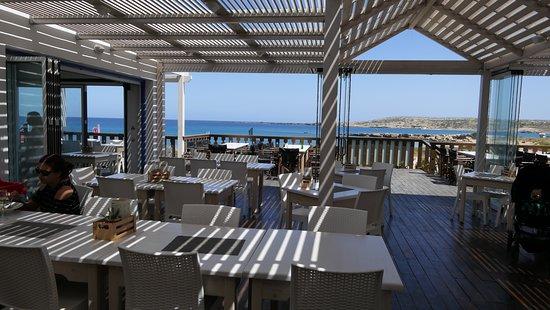 Anemos Bar & Restaurant