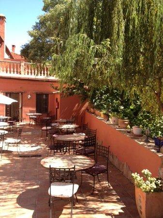 La Cascada Restaurant & Bar