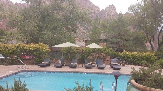 Flanigan's Inn & Restaurant