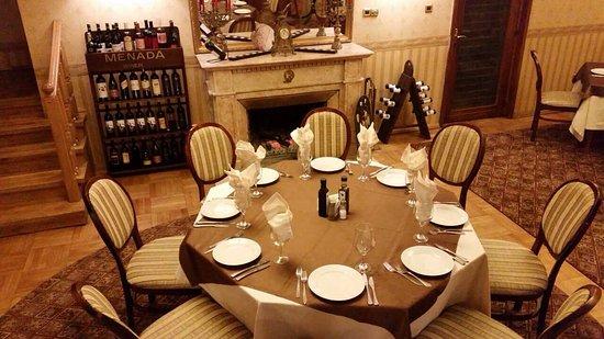 Maxim Restaurant and Garden