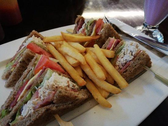 Goddes Bakery Patisserie & Cafe