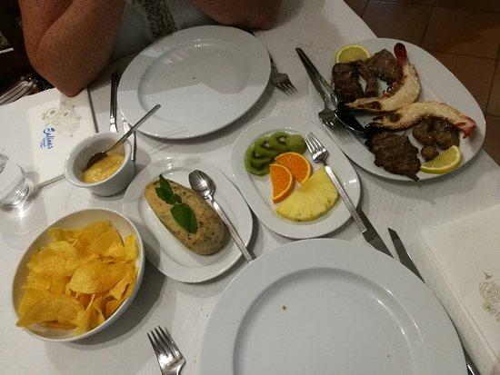 SALINAS Restaurante e Tapas