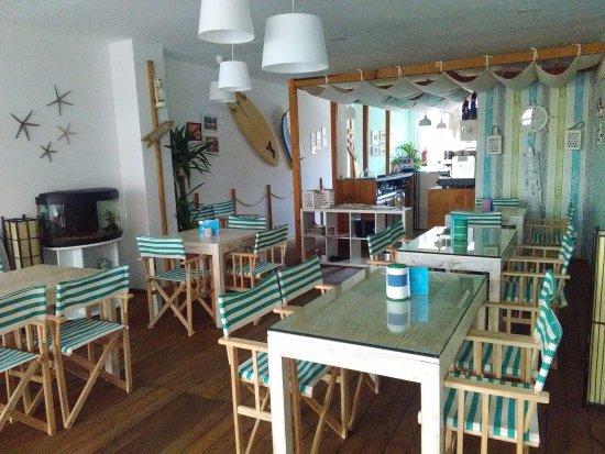 Quebra Onda Surf Cafe