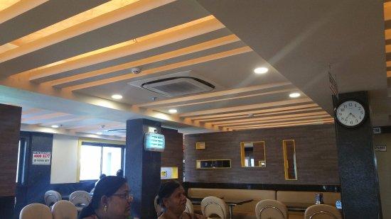 Hotel Saravana Bhavan