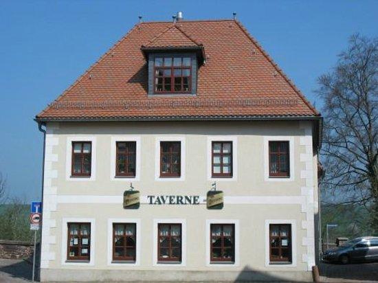 Taverne