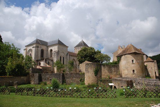 Abbaye de Saint Junien de Nouaillé-Maupertuis