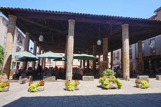 Halle de Cordes-sur-Ciel