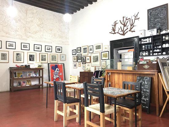 La Mano Gráfica Galería & Café