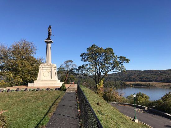Statue of General Tadeusz Kosciuszko