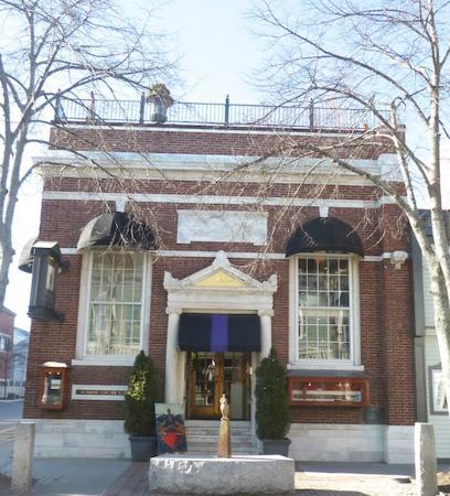 Harbor Square Gallery