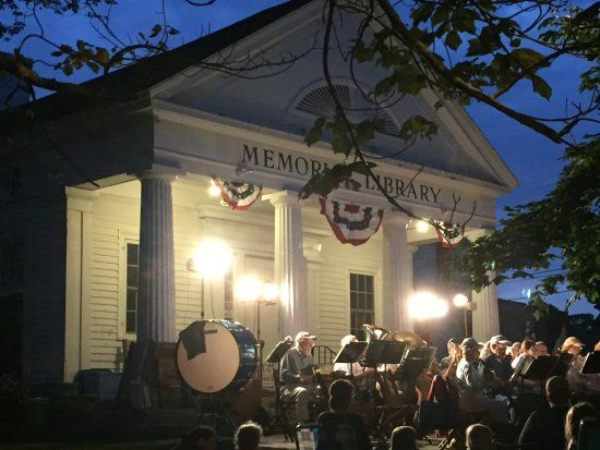 Boothbay Harbor Memorial Library