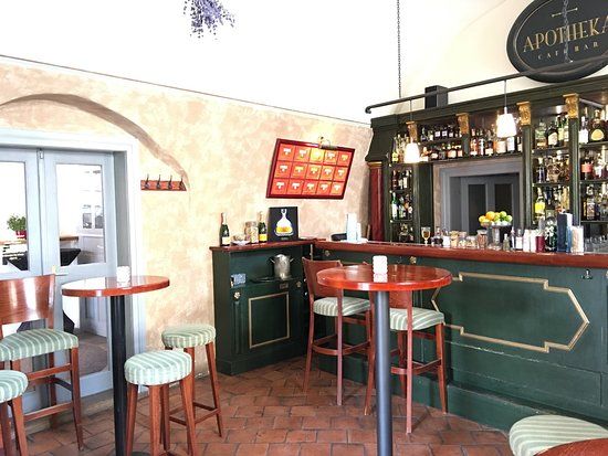 Apotheka cafe bar