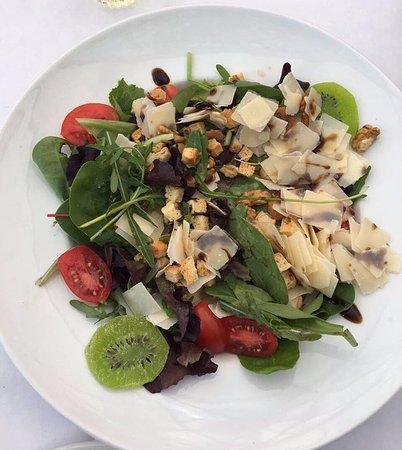 Anna Greek Traditional Tavern