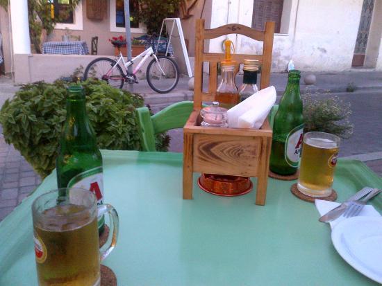 Opos palia apo to 1966