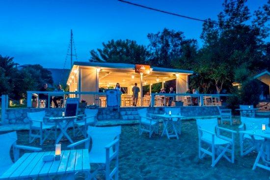 Nontas Albouro Taverna