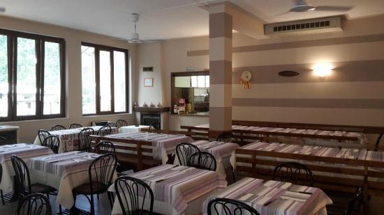 Pizzeria Garden Bar