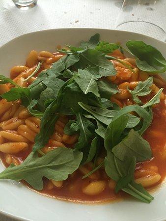 Cchiu Mange E Cchiu Iesse Pacce