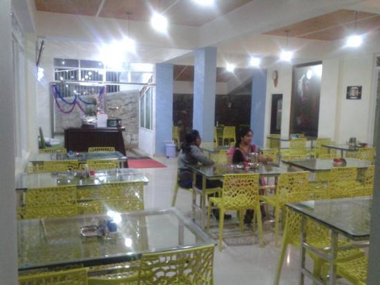 Salt 'n' Pepper Restaurant