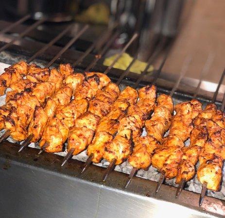 Gustum Bar & Restaurant