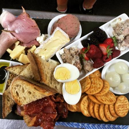 Canvas, Coffee & Providore