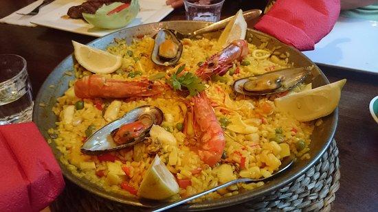 Castillo Tapas y Steaks