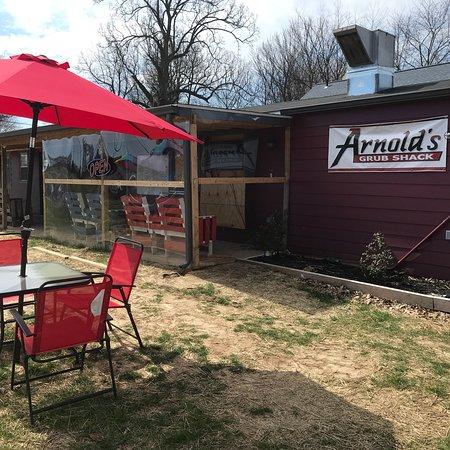 Arnold's Grub Shack