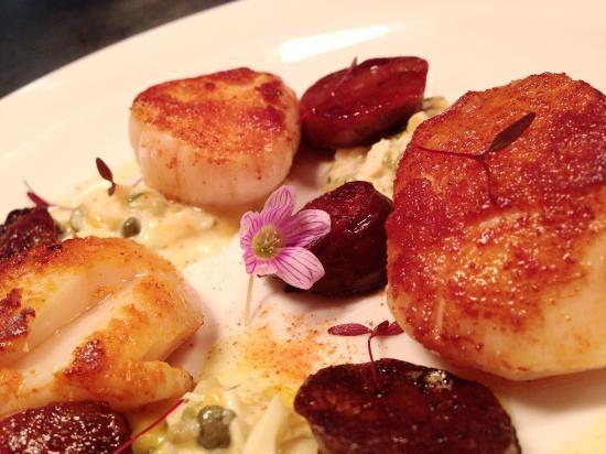 Riverhill Courtyard Restaurant & Bar