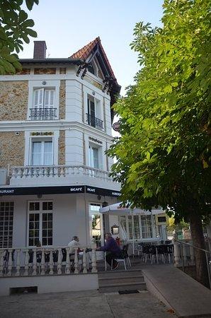 Auberge Des Camadules