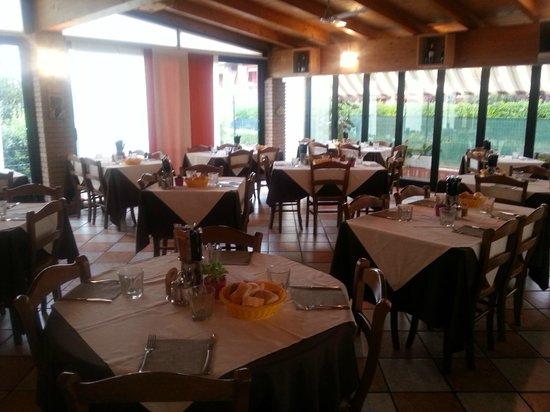 Trattoria Bar Gin Gin