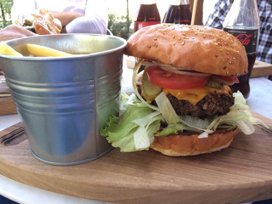 Mezzo Cafe & Doner Bar