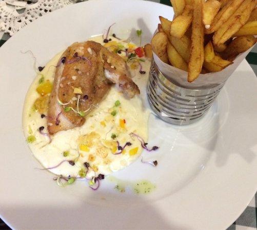 Aranyosdombi Udvarhaz