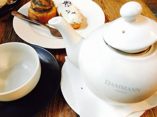 BEZĒ Konditoreja Bakery