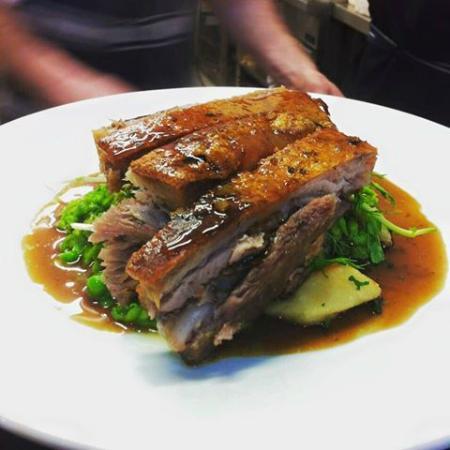 Cirque Cafe & Restaurant