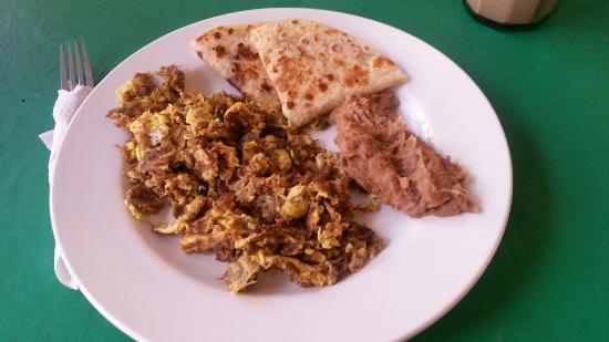 Doña Lola Cenaduria Koki's