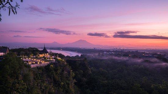 OPIA, Dining Destination