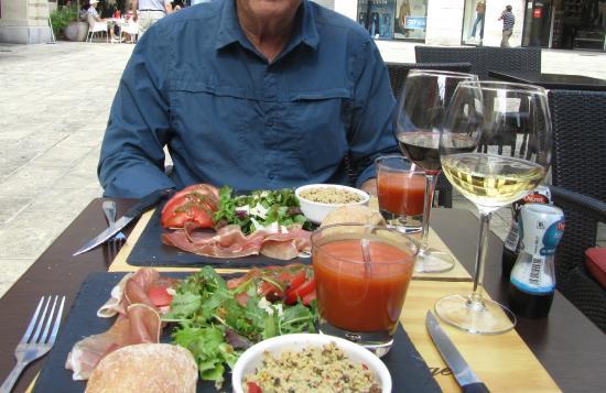 Cafe Brasserie des Negociants