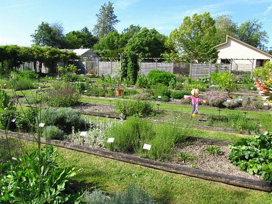 Conservatoire national des plantes à parfum