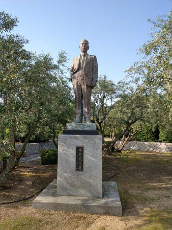 Bunji Horimoto Statue