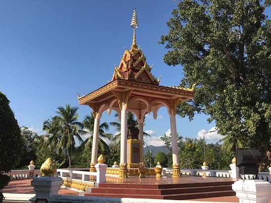 Monument Du President Kaysone Phom Vihane