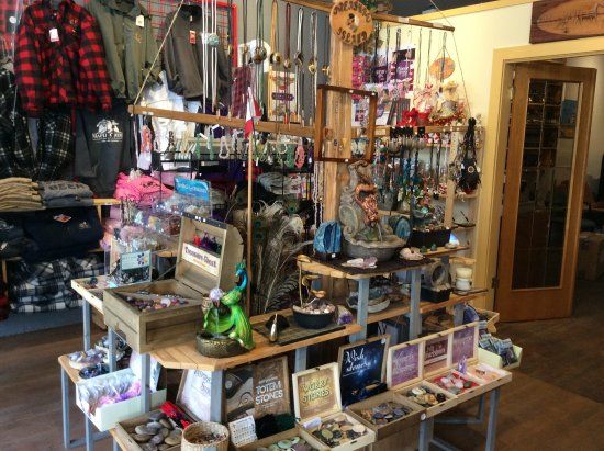 Broken Spoke Fine Art Gallery & Gift Shop