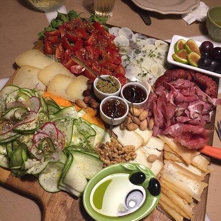 A Portuguesa Mercearia & Petiscos