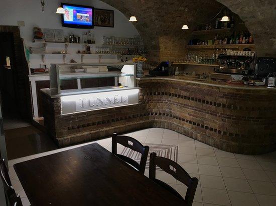 Ristorante Pizzeria Tunnel