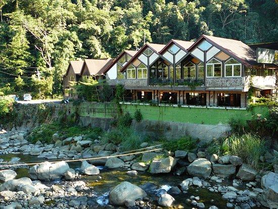 Hoyaku B & B Restaurant